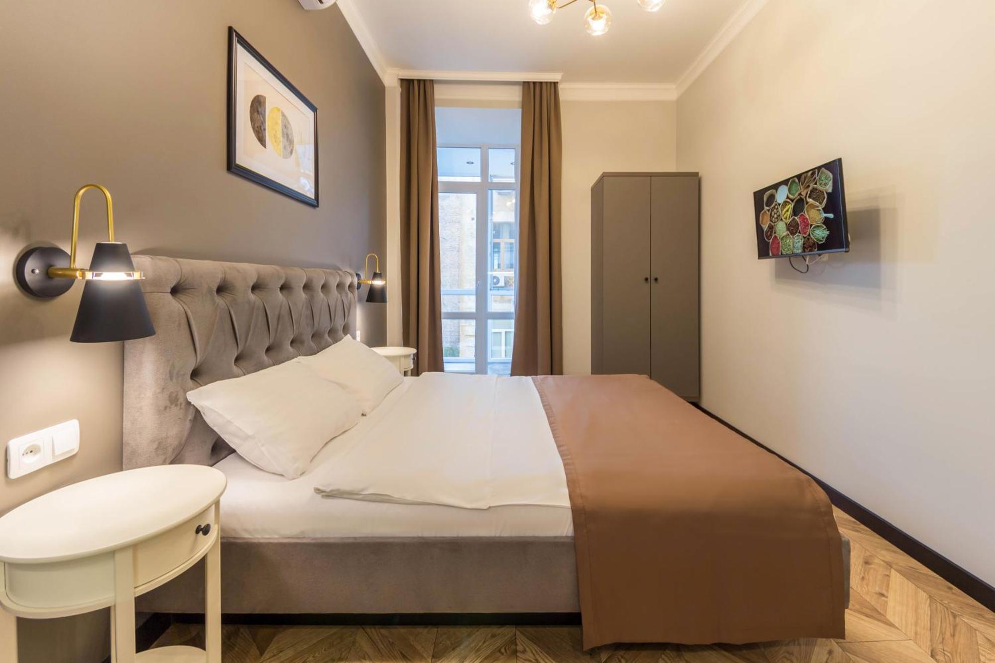 Apartments On Antonovycha Kiev Ngoại thất bức ảnh